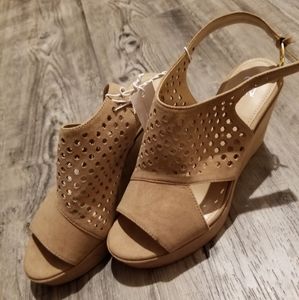 NWT NY&Co Wedges